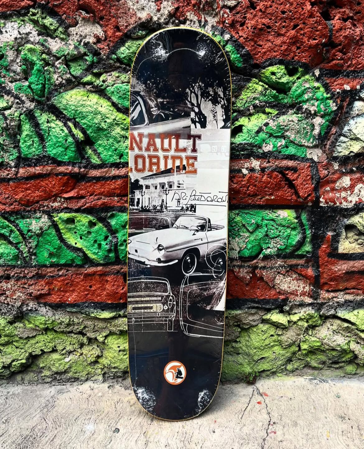 Tabla TOOL 8.5 ¨LIFE SKATE CORE¨