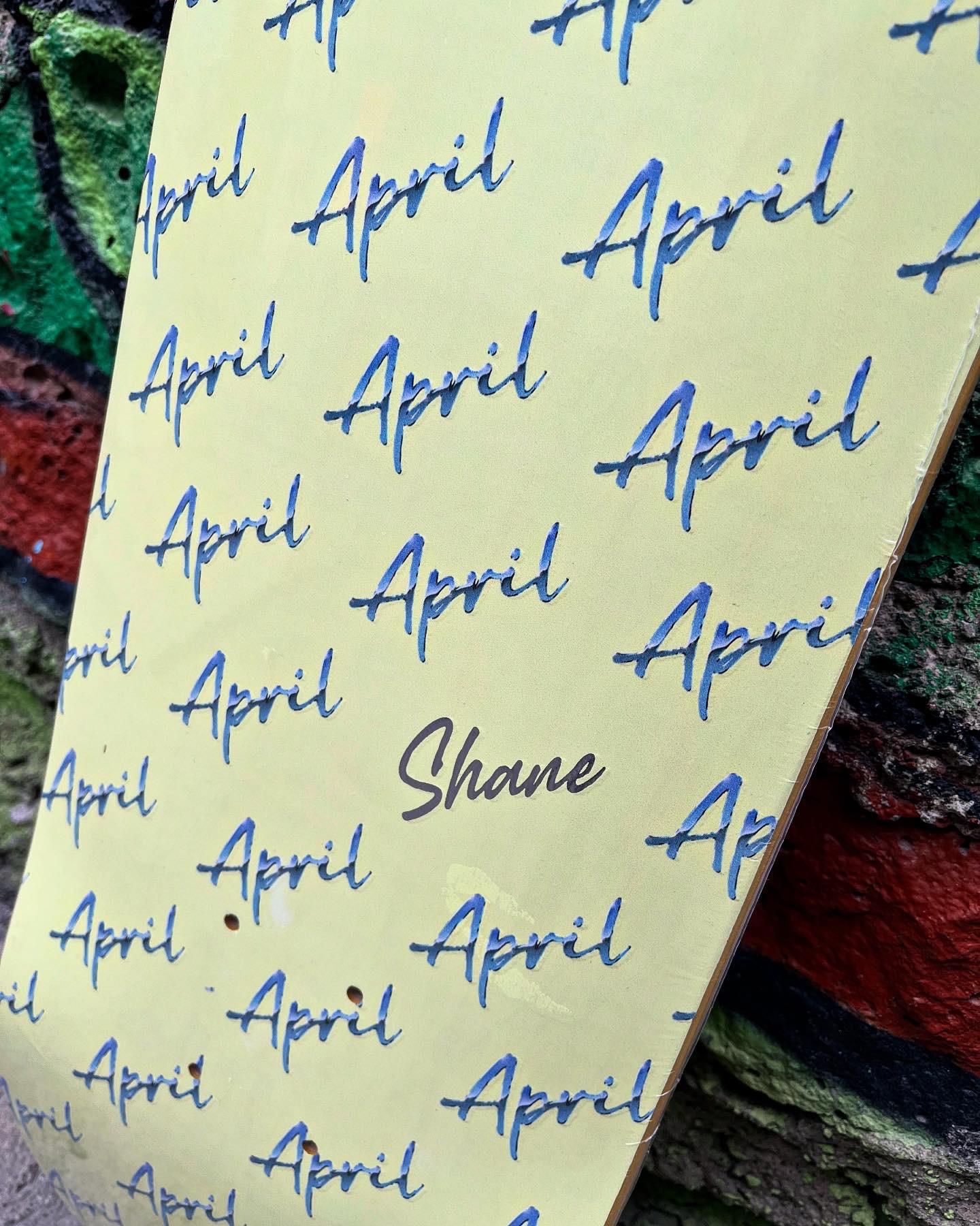Tabla April 8.12 ¨Shane logo yellow¨
