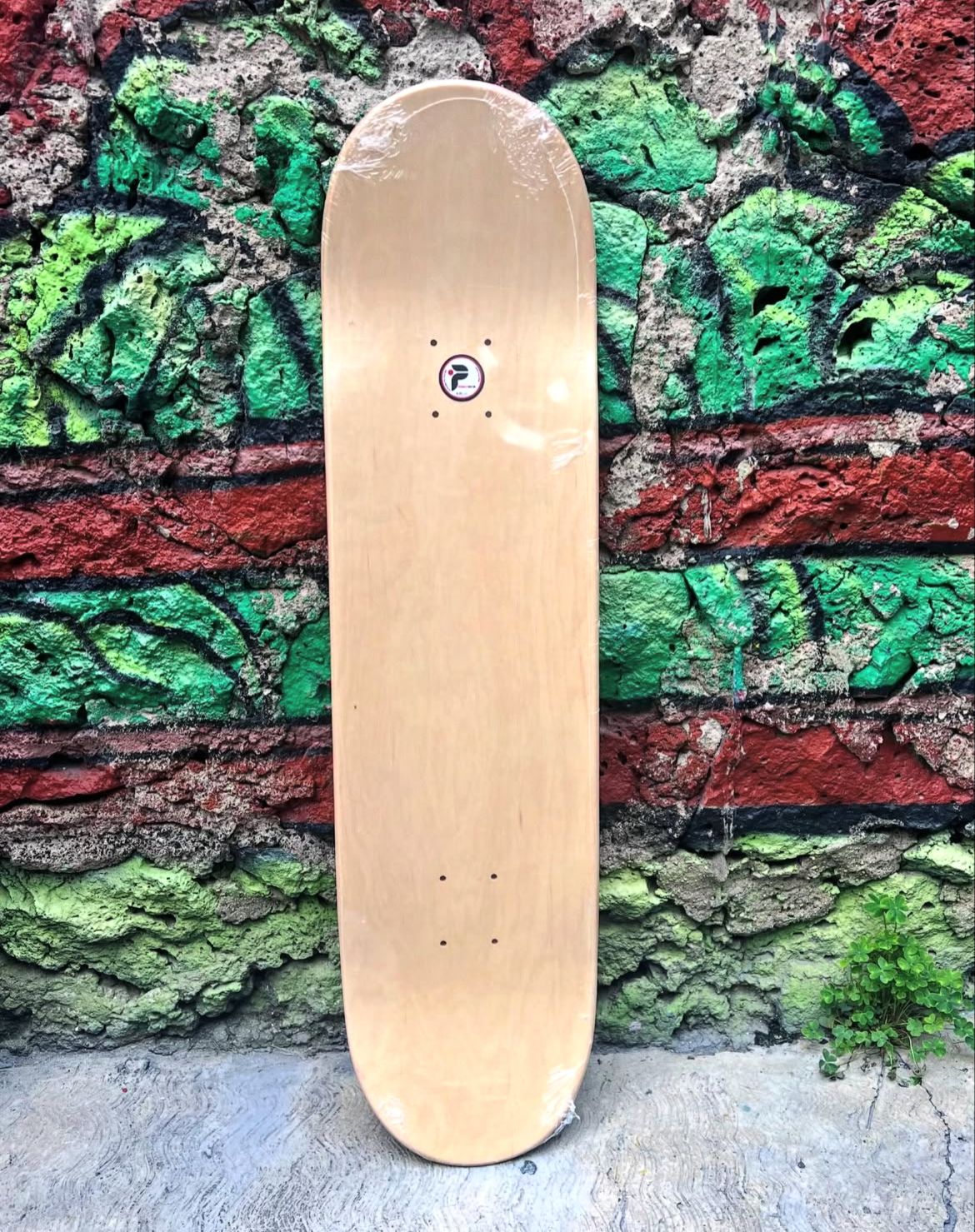 Toxina Pirámides 8.25"