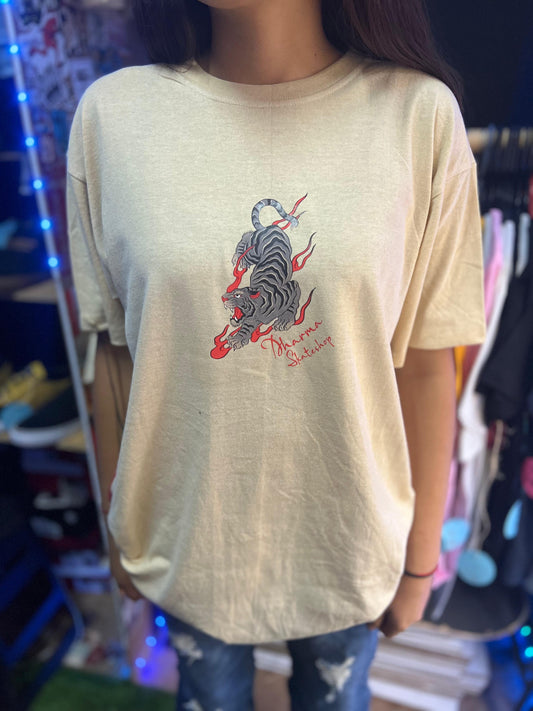 Playera “Dharmayera Tigre Cream”