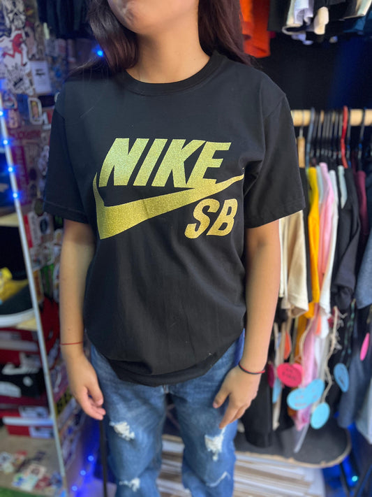 Playera “Nike Glitter B”