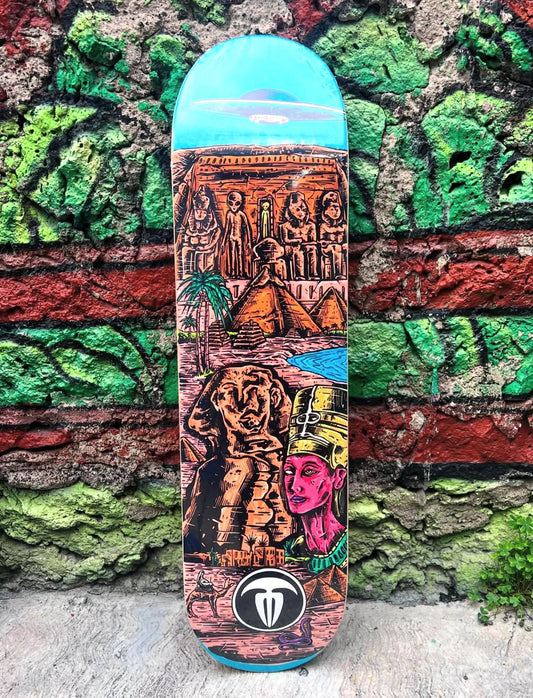 Toxina Pirámides 8.25"